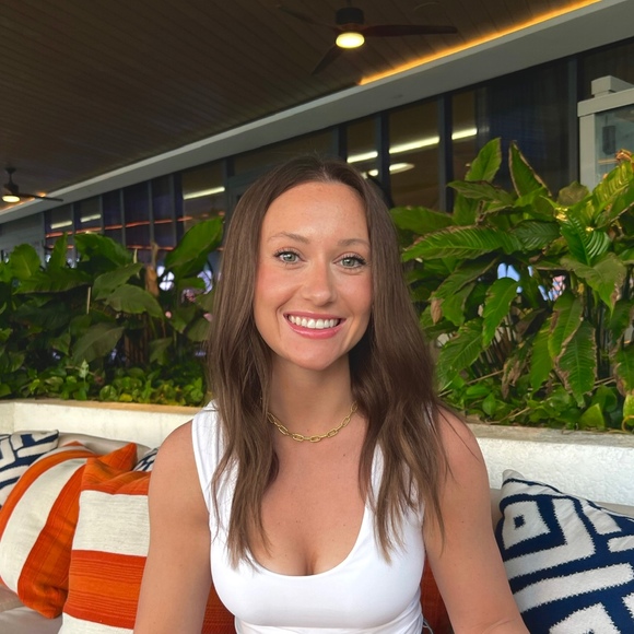 Meet your Posher, Amanda - Picture 1 of 1